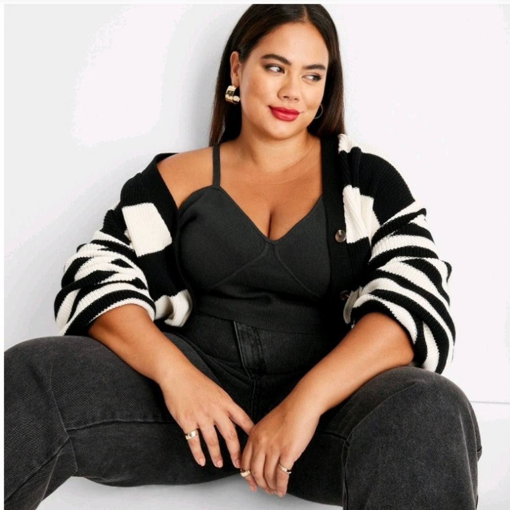 Future Collective X Kahlana Barfield Brown NWT BLACK High Rise Tapered Leg Jeans - Picture 4 of 16